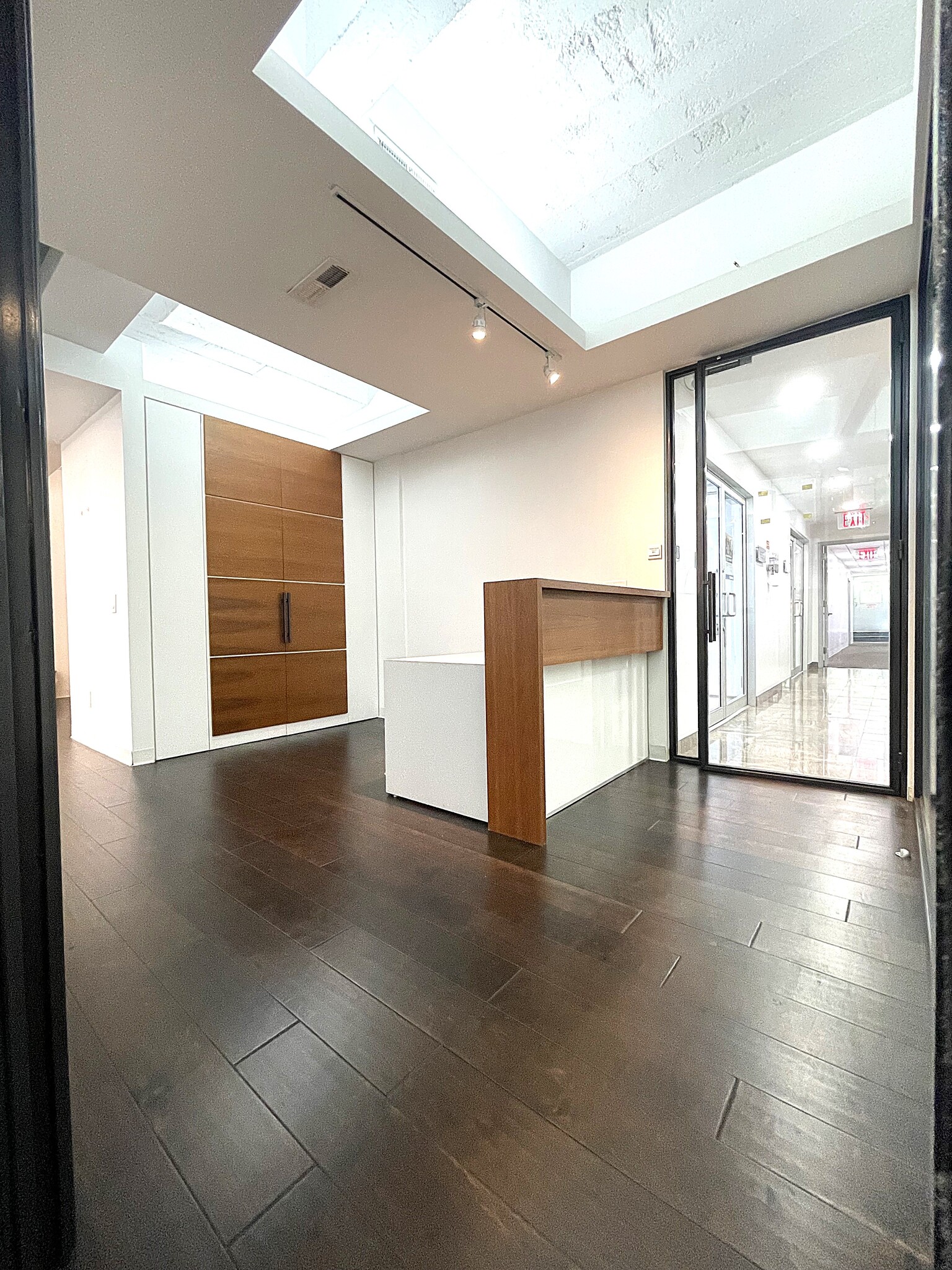 144 E 44th St, New York, NY for lease Interior Photo- Image 1 of 10