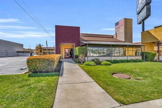 437 S Azusa Ave, Azusa, CA for lease Building Photo- Image 1 of 11