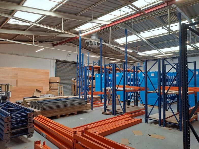 Bessemer Dr, Stevenage for lease - Building Photo - Image 2 of 4