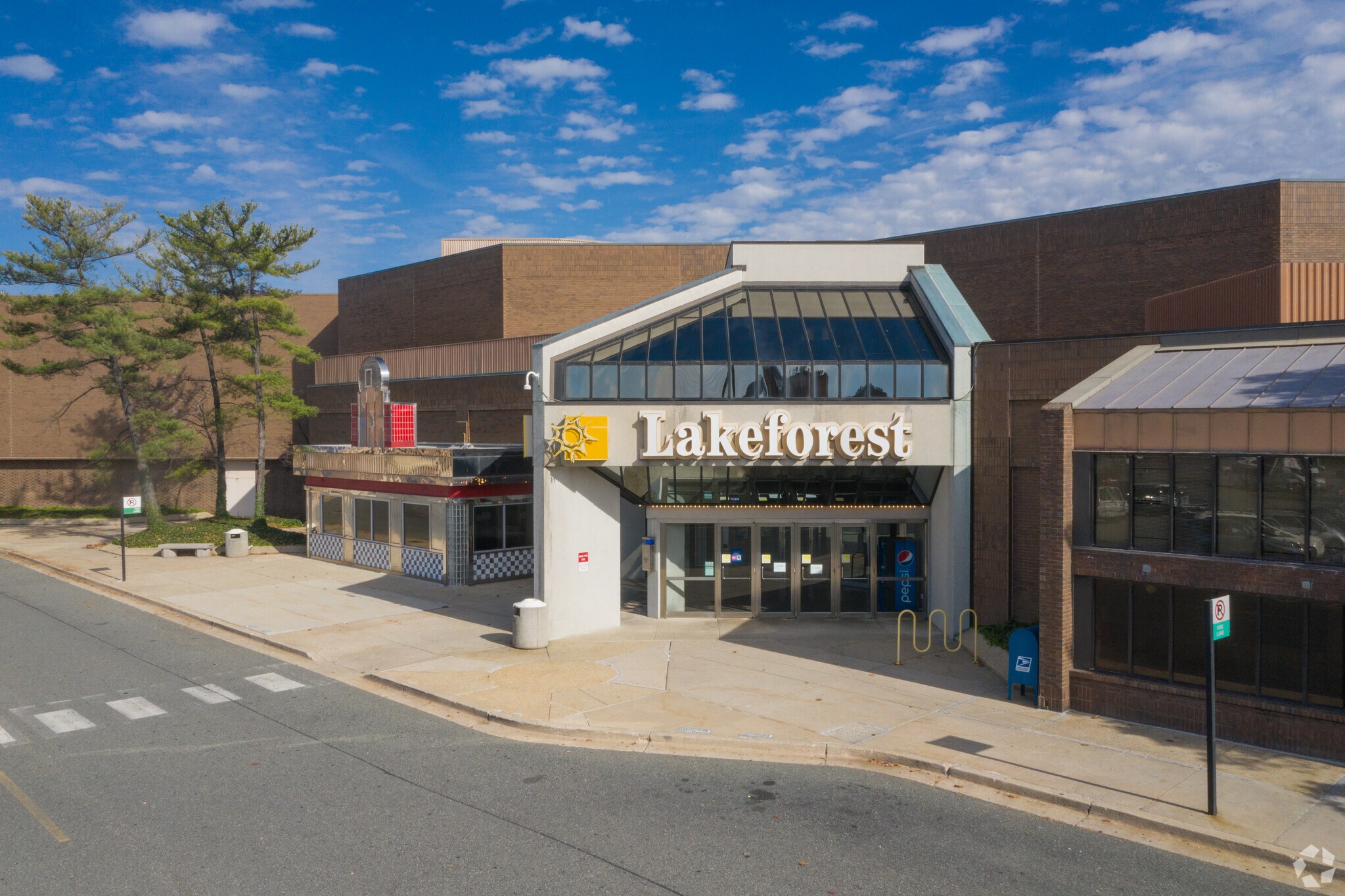 701 Russell Ave, Gaithersburg, MD for sale Primary Photo- Image 1 of 1