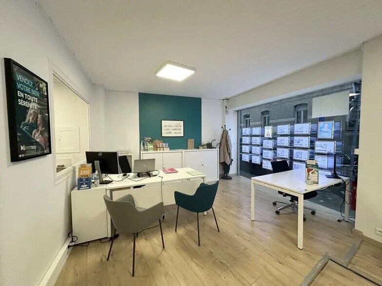 Retail in La Madeleine for lease - Interior Photo - Image 3 of 4