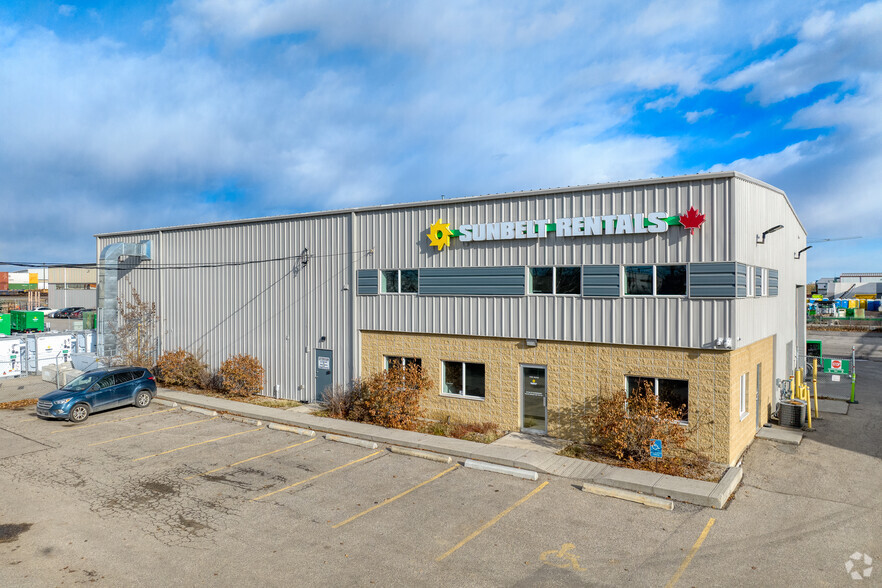 11330 70th St SE, Calgary, AB for sale - Primary Photo - Image 1 of 1