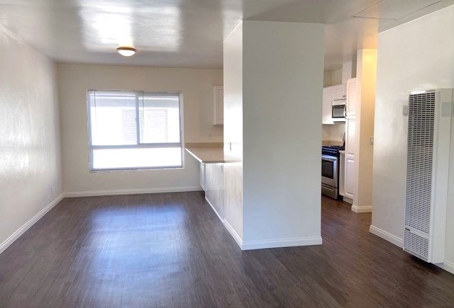 3445-3449 Richland Dr. portfolio of 2 properties for sale on LoopNet.com - Interior Photo - Image 3 of 9