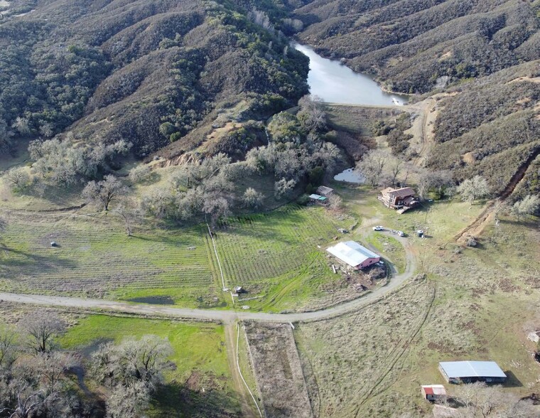 6051 Ridge Rd, Lakeport, CA for sale - Primary Photo - Image 1 of 5