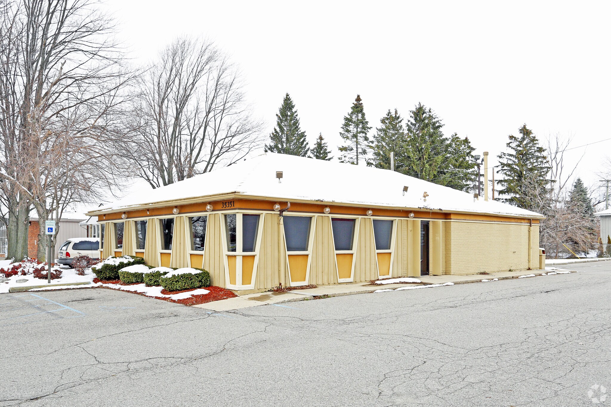 35351 23 Mile Rd, New Baltimore, MI, 48047 Restaurant Property For