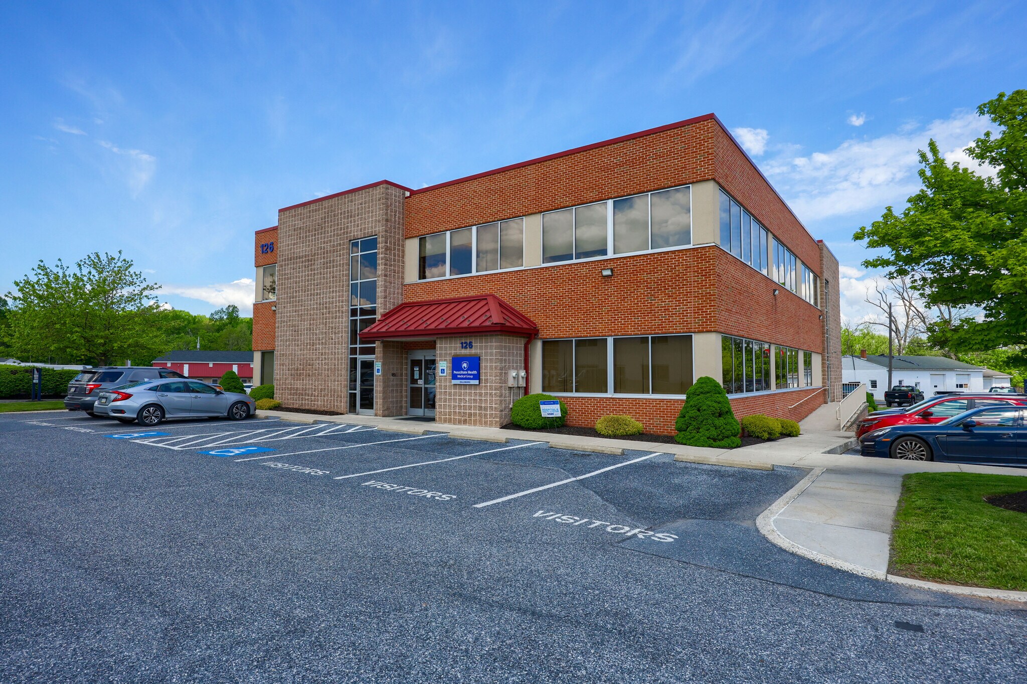 126 W Church St, Dillsburg, PA for lease Building Photo- Image 1 of 2