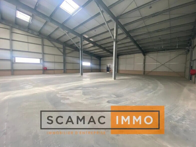 Office in Fos-sur-Mer for lease - Interior Photo - Image 3 of 12