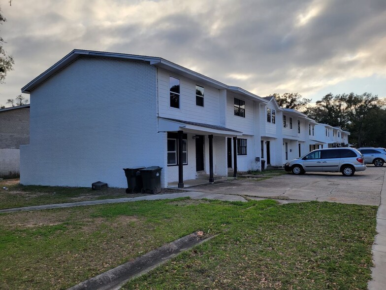 1201-1281 W Maxwell St, Pensacola, FL for sale - Building Photo - Image 1 of 14