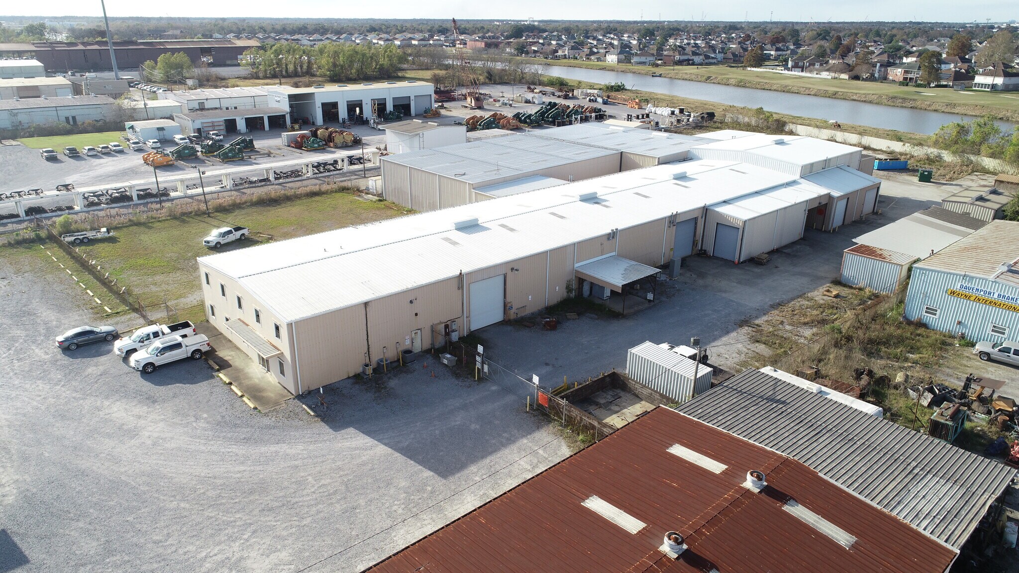 2206 Engineers Rd, Belle Chasse, LA 70037