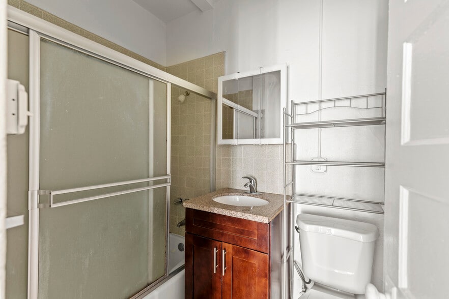 1611-1615 E Cesar E Chavez Ave, Los Angeles, CA for sale - Building Photo - Image 3 of 20