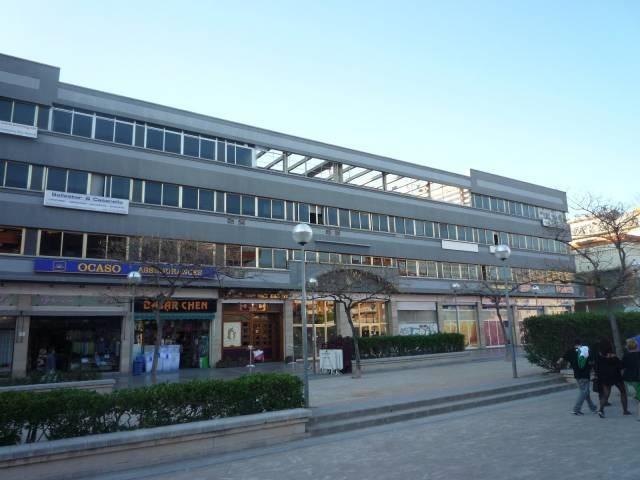 Office/Retail in Vilanova i la Geltrú, Barcelona for lease - Building Photo - Image 2 of 2