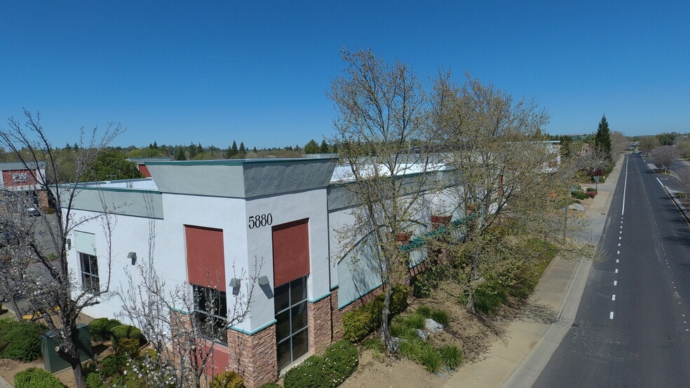 5880 Pacific St, Rocklin, CA for sale - Building Photo - Image 1 of 7