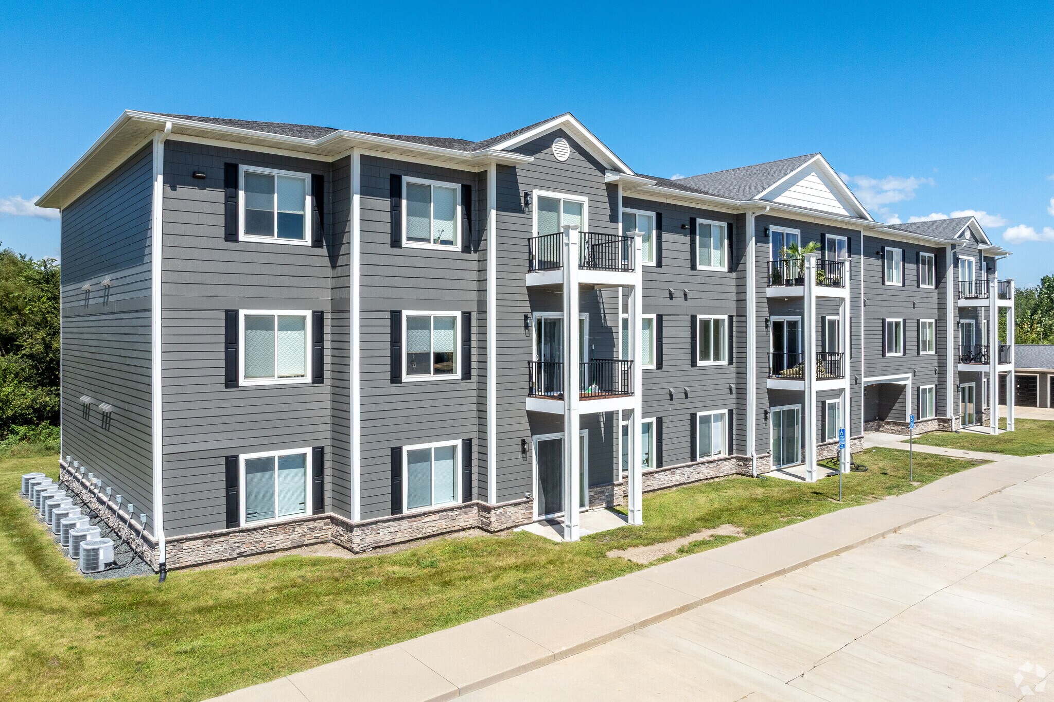 1951 N James St, Grimes, IA for sale Primary Photo- Image 1 of 1