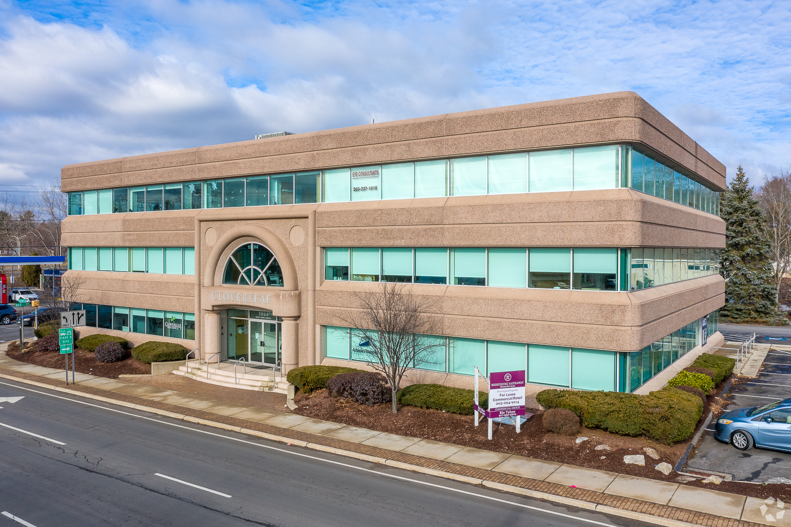 1064 E Main St, Meriden, CT for lease Primary Photo- Image 1 of 9