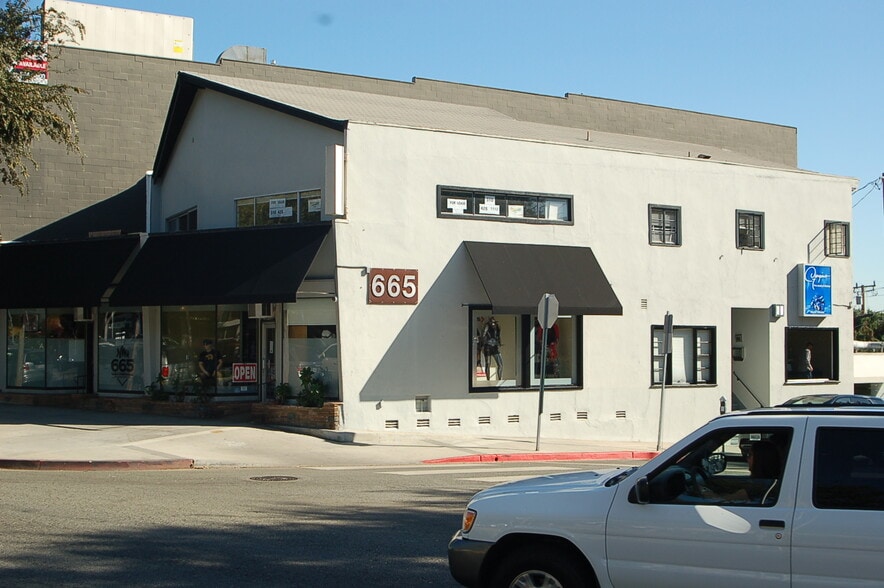 8720 Santa Monica Blvd, West Hollywood, CA for lease - Building Photo - Image 1 of 13