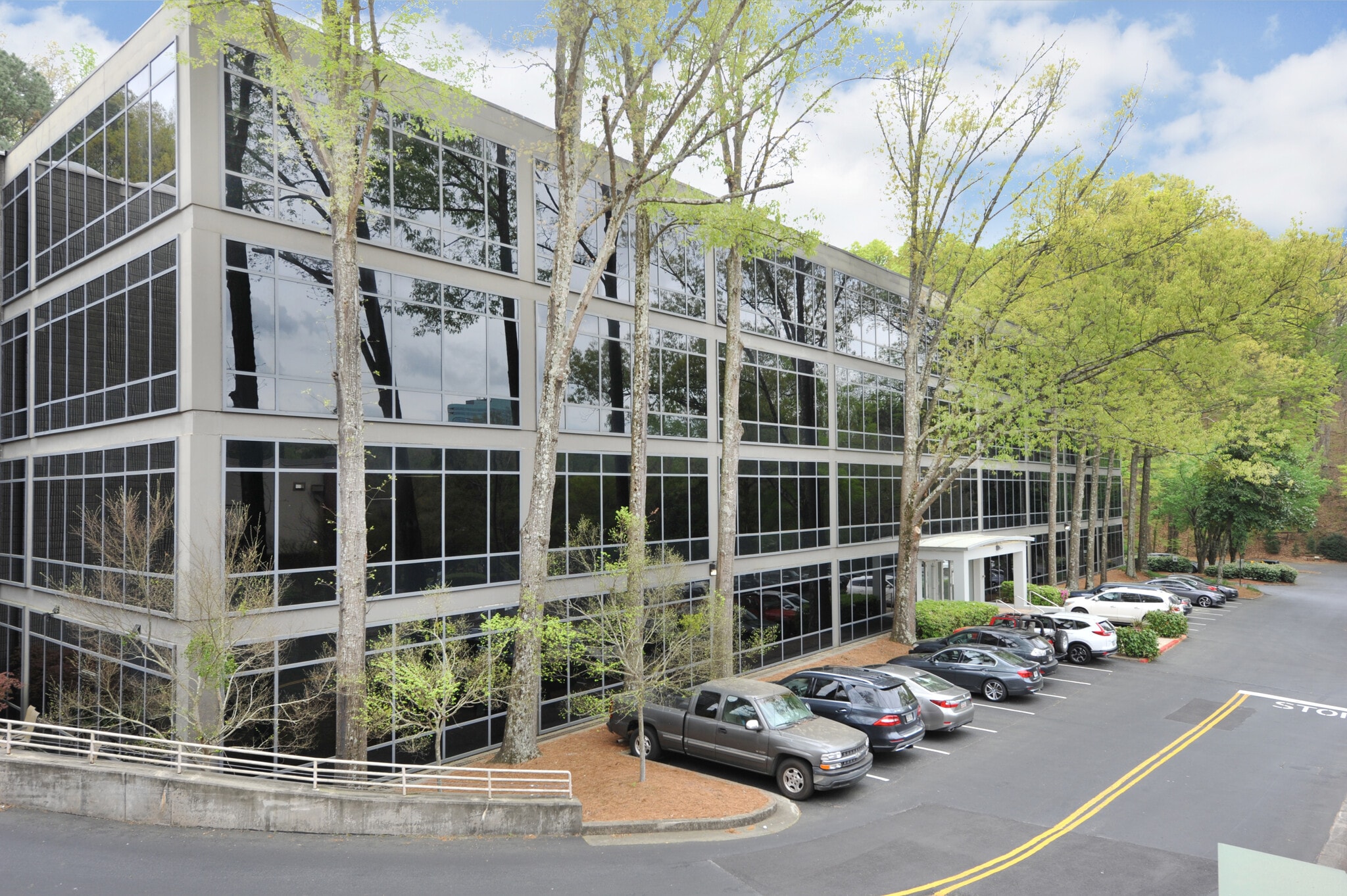 6400 Powers Ferry Rd NW, Atlanta, GA for lease Building Photo- Image 1 of 13