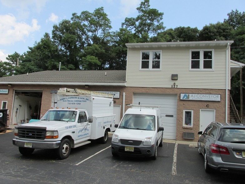 127 Laurel Ave, Island Heights, NJ for sale - Primary Photo - Image 1 of 1