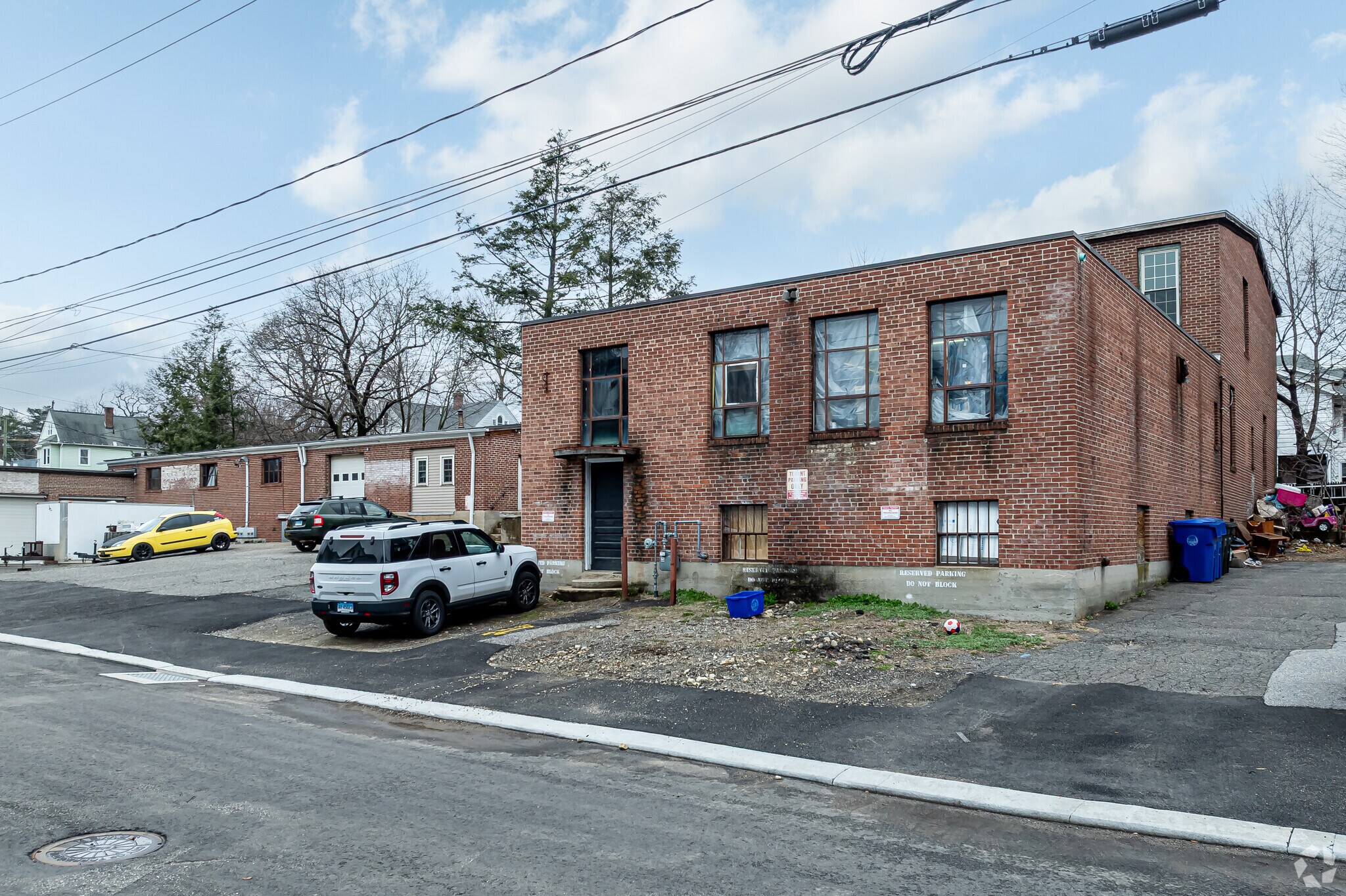 66 Whiting Ave, Torrington, CT for lease Primary Photo- Image 1 of 18