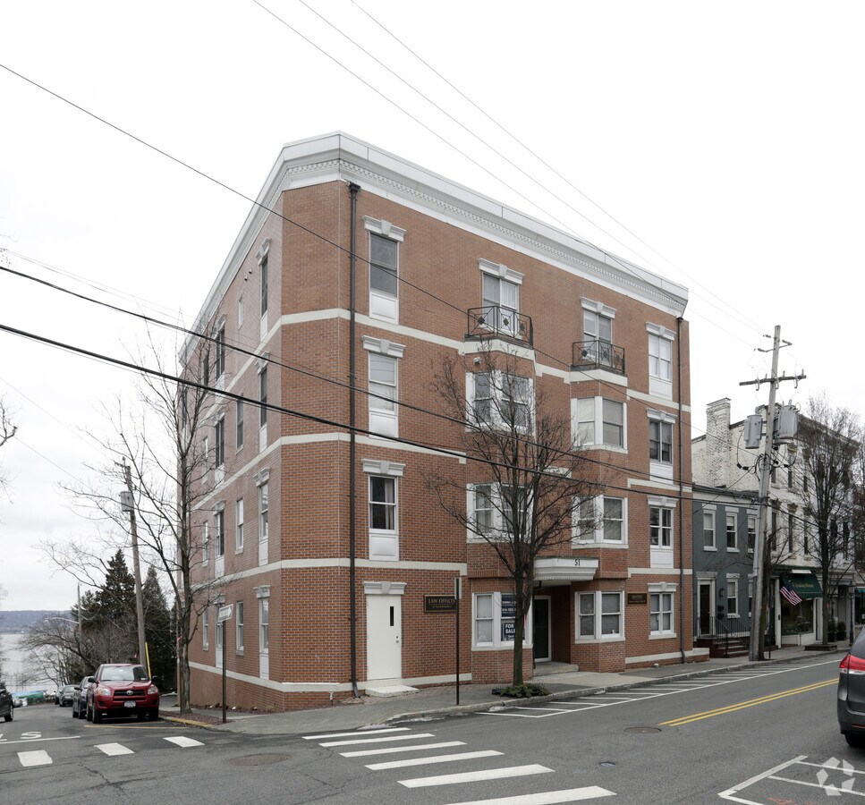 51 N Broadway, Nyack, NY 10960