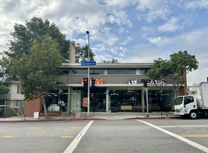 141-147 S Barrington Ave, Los Angeles, CA for lease - Building Photo - Image 2 of 4