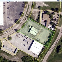 4830 Village Fair Dr, Dallas, TX - Aerial  map view