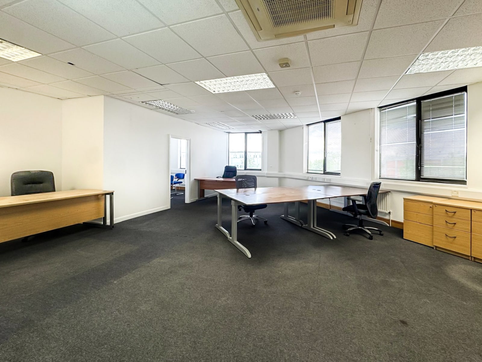 288 Chase Rd, London for lease Interior Photo- Image 1 of 18