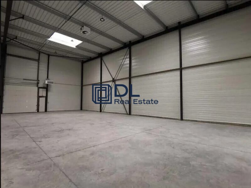 Industrial in Montgeron for sale Building Photo- Image 1 of 6