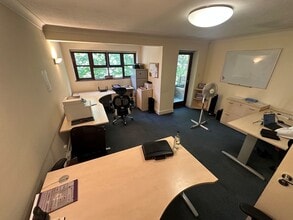 Admirals Way, London for lease Interior Photo- Image 2 of 3