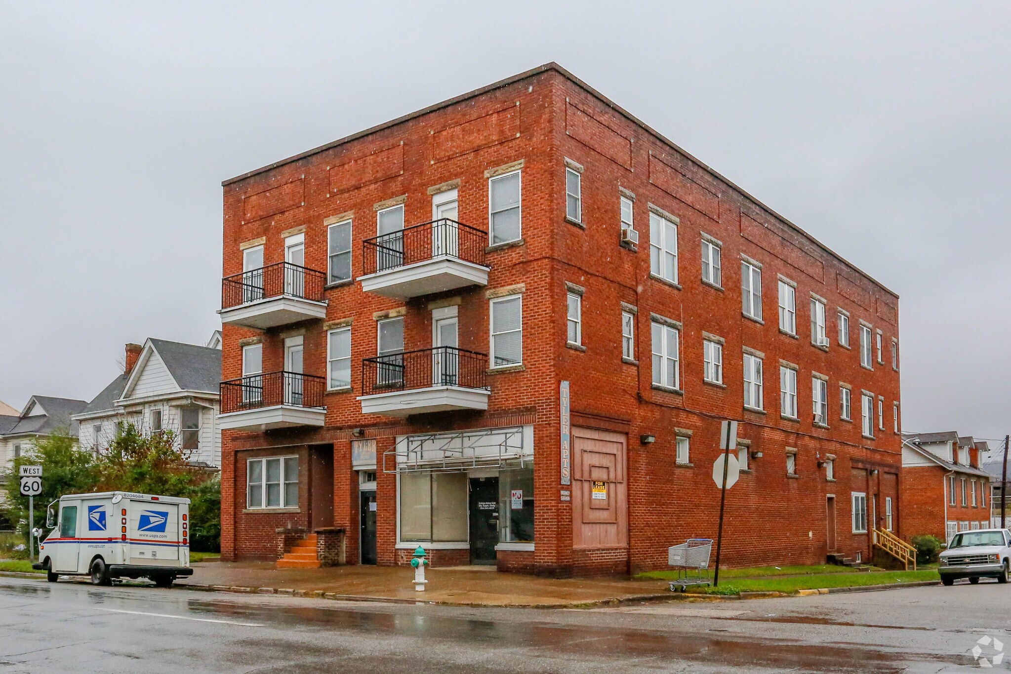 700702 Washington Ave, Huntington, WV 25701