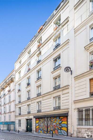 Multifamily in Paris for sale - Primary Photo - Image 1 of 1