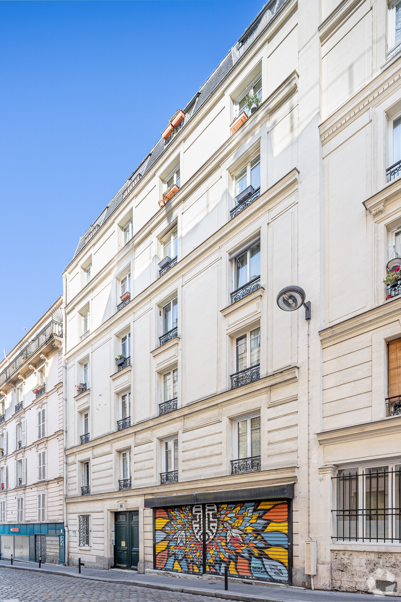 Multifamily in Paris for sale Primary Photo- Image 1 of 1