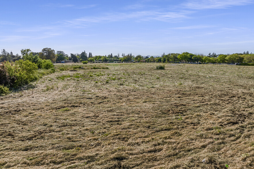 1411 E Onstott Rd, Yuba City, CA for sale - Building Photo - Image 3 of 57