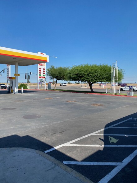 1098 Cole Rd, Calexico, CA for sale - Building Photo - Image 2 of 14