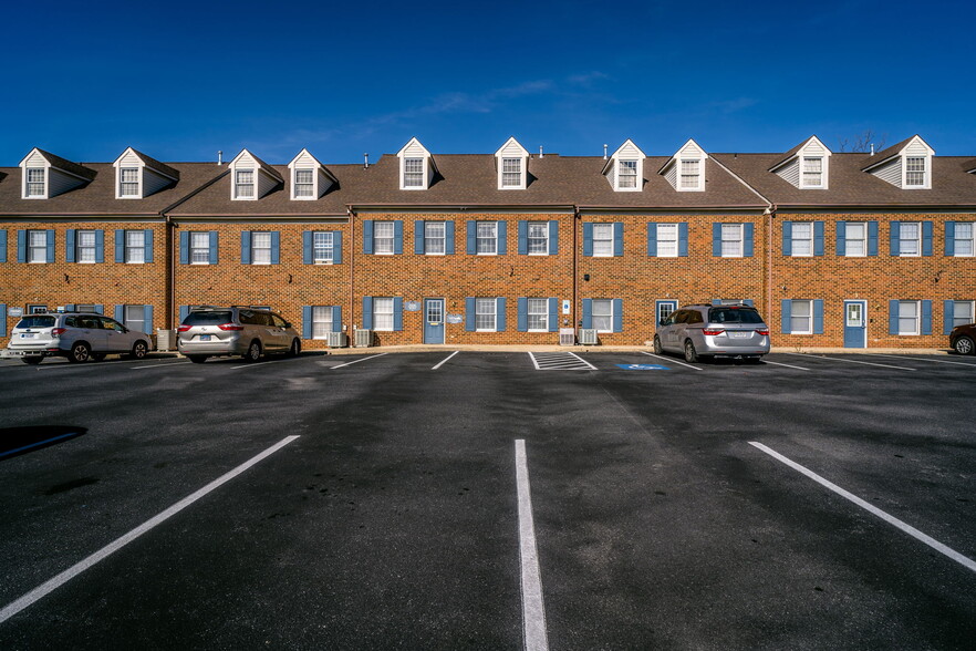 1600 N Coalter St, Staunton, VA for lease - Building Photo - Image 1 of 39