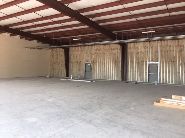 2302 NE Bob Bullock Loop, Laredo, TX for lease - Other - Image 3 of 11