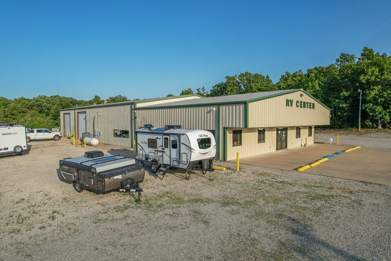 18256 Campground Rd, Phillipsburg, MO 65722