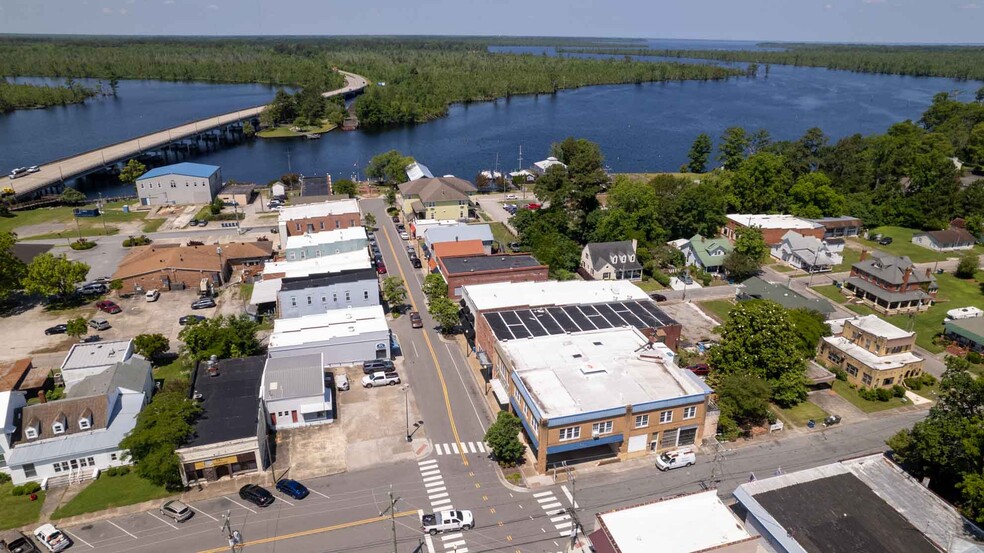 302 Main St, Columbia, NC for sale - Primary Photo - Image 1 of 1