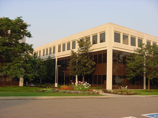 3320 W Market St, Fairlawn, OH for lease Building Photo- Image 1 of 10