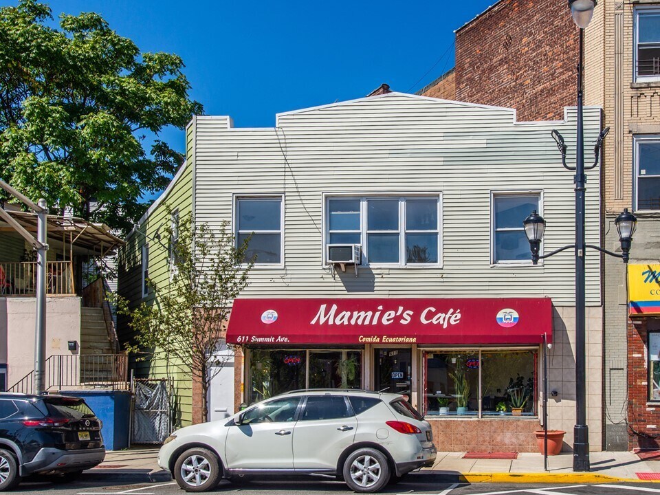 611 Summit Ave, Union City, NJ for sale Building Photo- Image 1 of 26