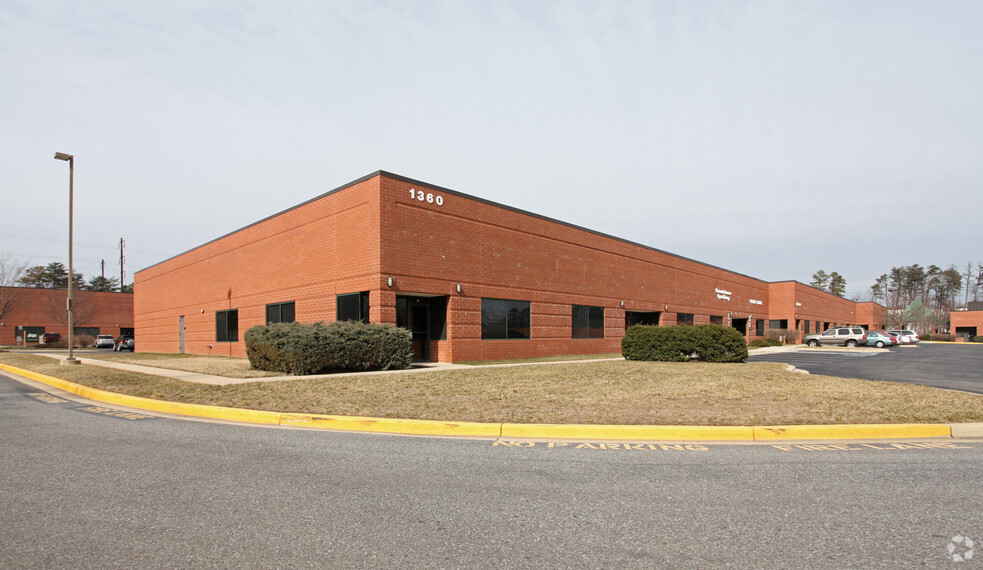 1360 Blair Dr, Odenton, MD for lease - Building Photo - Image 3 of 4