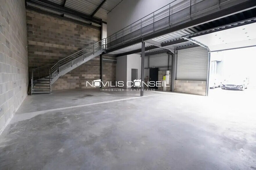 Flex in Cornebarrieu for lease - Building Photo - Image 2 of 13