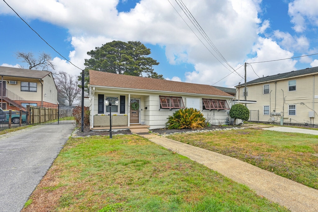1512 E Bayview Blvd, Norfolk, VA for sale Building Photo- Image 1 of 36