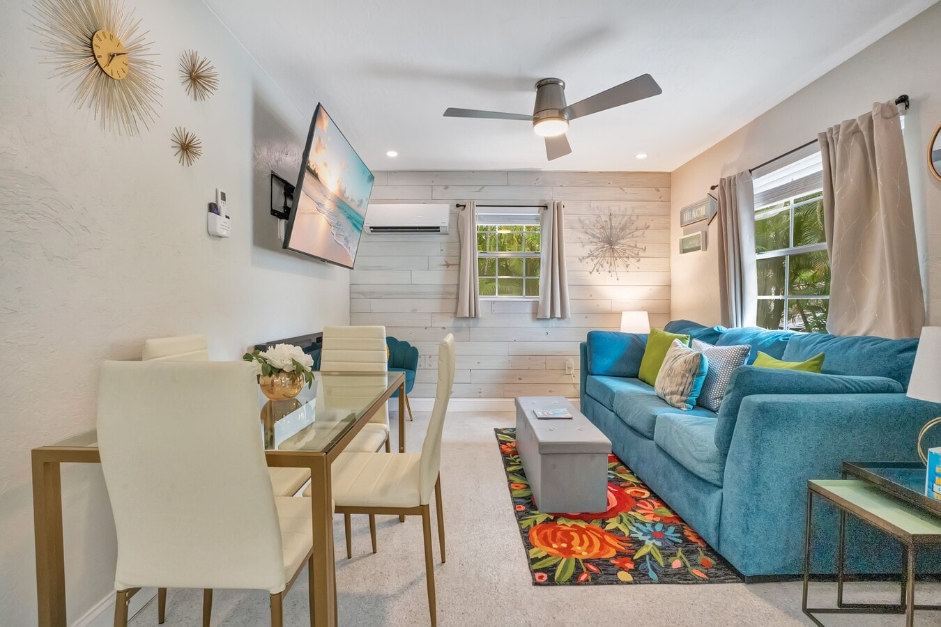571 Saint Judes Dr, Longboat Key, FL 34228 - Unit 4 - - Interior Photo - Image 1 of 4