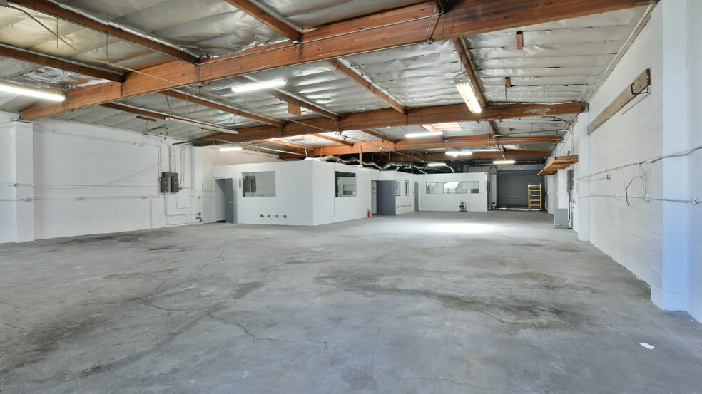 900 W Hyde Park Blvd, Inglewood, CA for lease - Interior Photo - Image 3 of 30