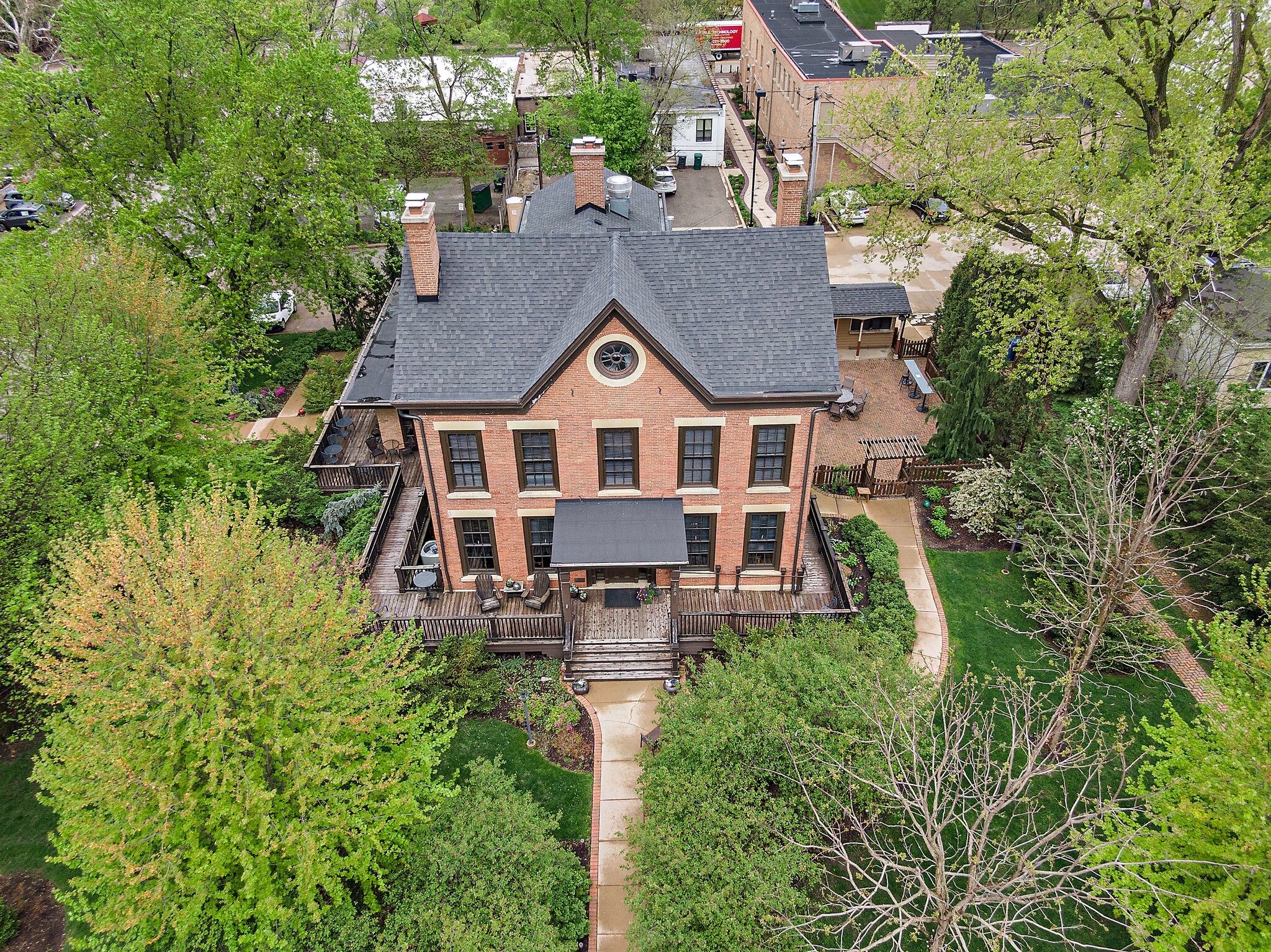 124 S 2nd St, Geneva, IL for sale Primary Photo- Image 1 of 42