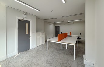 12-14A Bath St, Altrincham for lease Interior Photo- Image 2 of 3