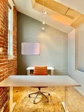 911 E Pike St, Seattle, WA for lease Interior Photo- Image 2 of 8