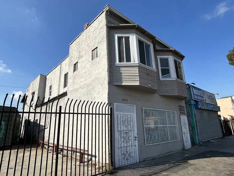 5911 S Broadway, Los Angeles, CA for sale - Building Photo - Image 2 of 25