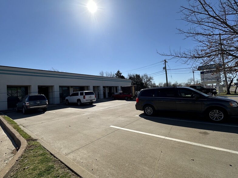 305 NW Sheridan Rd, Lawton, OK for sale - Building Photo - Image 3 of 20