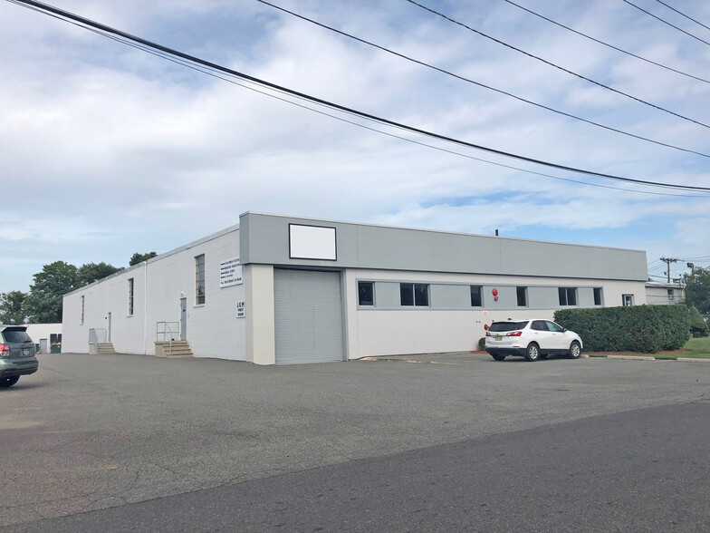 255 Highland Cross, Rutherford, NJ for lease - Building Photo - Image 1 of 5